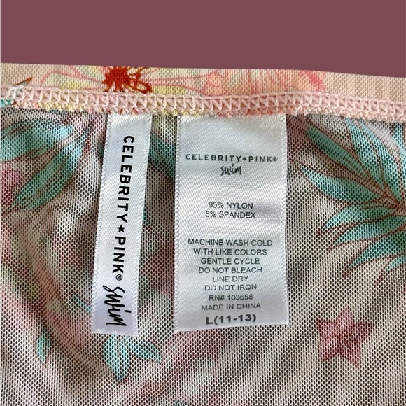Celebrity Pink One Size 29x17 Stretchy Adult Juniors Swim Skirt‎ Cover Up Pastel - Picture 3 of 6